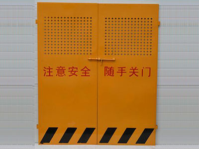 冲孔网电梯防护门